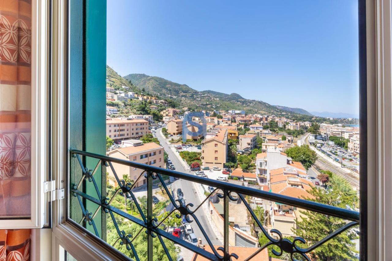 B&B Panorama - Self Check In Cefalu Exterior photo